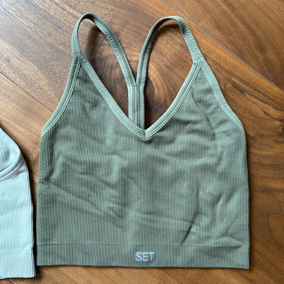 COPY - SET ACTIVE Crop Top Sports Bra 2-pack / XS ribbed Racerback / cream & gr… - Picture 4 of 6